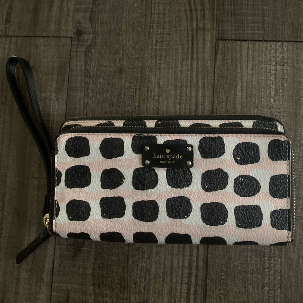 Kate Spade New IslnYork grove street printed  zip wallet .NWOT